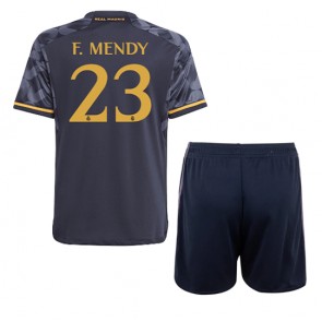 Real Madrid Ferland Mendy #23 Replika Babytøj Udebanesæt Børn 2023-24 Kortærmet (+ Korte bukser)